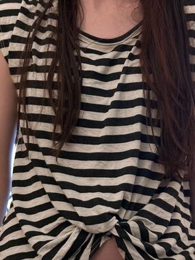 Black & White Striped Knot Front Tee